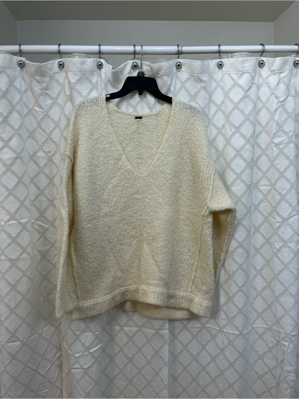 Free People Cream V-Neck Textured Knit Sweater